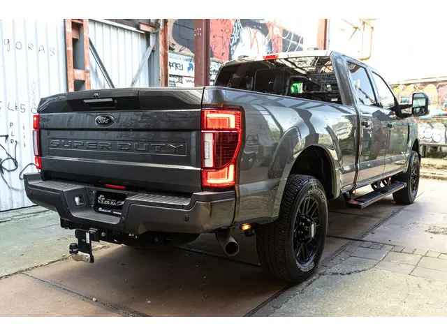 Ford F-250 USA Lariat 2021 Benzine 6