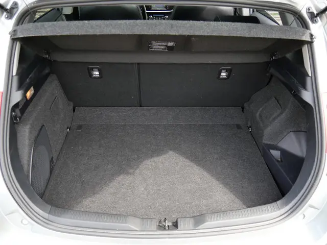 Toyota Auris 1.8 Hybrid Lease Pro 2013 Hybride Benzine 23