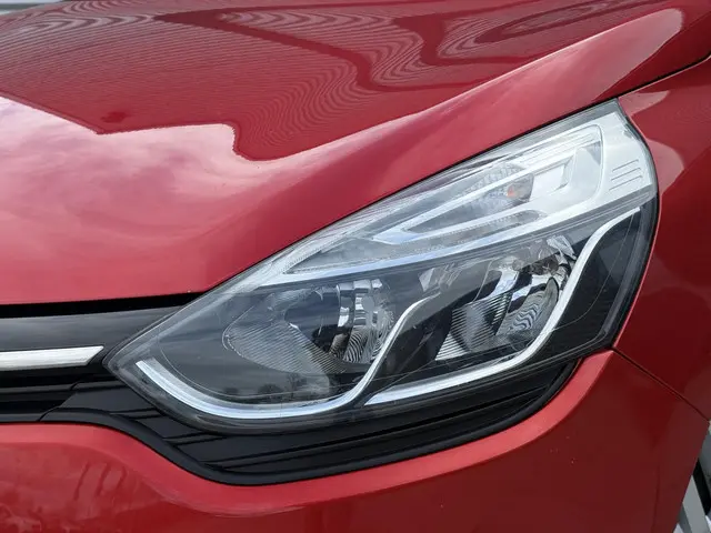 Renault Clio 0.9 TCe Limited 2018 Benzine 30
