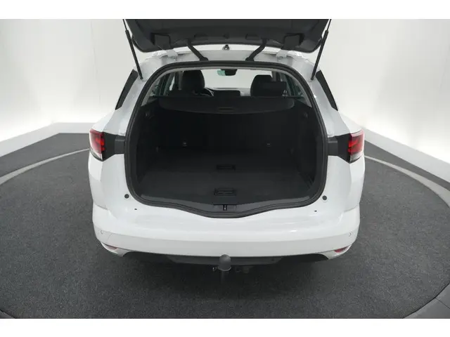 Renault Mégane Estate TCe 140 EDC Techno 2023 Benzine 72