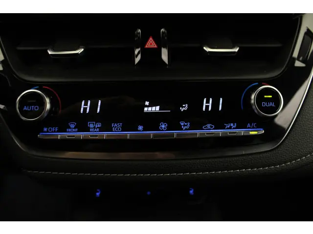 Suzuki Swace 1.8 Hybrid Style 2021 Hybride Benzine 18