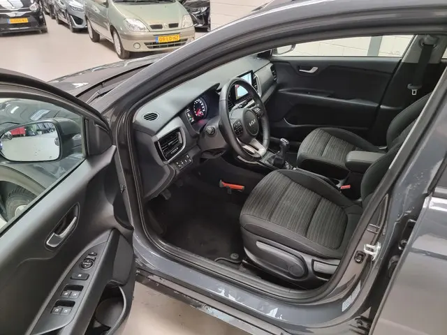 Kia Stonic 1.0 T-GDi MHEV DynamicPlusLine 2022 Benzine 2