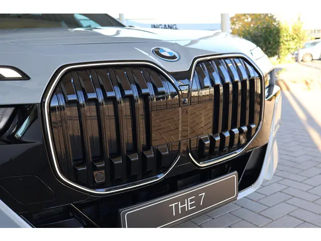 BMW i7 eDrive50 Privilege Edition 2025 Elektrisch 7