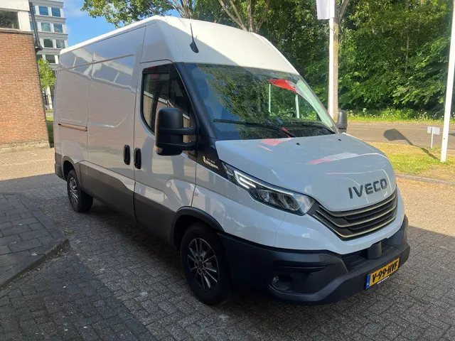 Iveco Daily 35S21 L2H2 3.0L 210PK Automaat 2024 Diesel 6