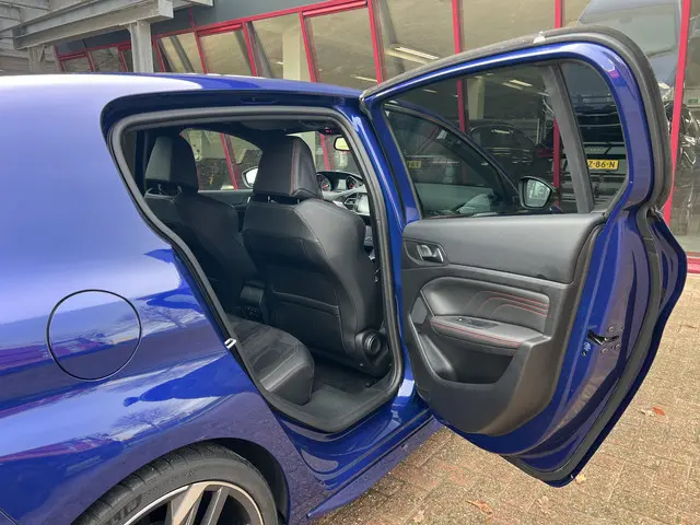 Peugeot 308 1.6 e-THP GTi 250 2016 Benzine 35