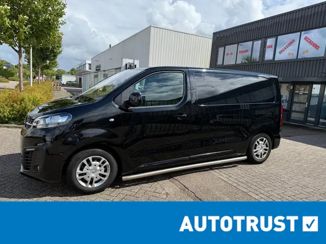 Opel Vivaro 2