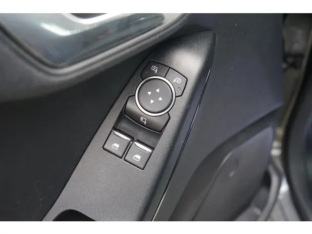 Ford Fiesta 1.1 Cool& Connect 2018 Benzine 19