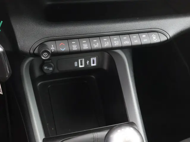 Jeep Avenger 1.2 Altitude 2024 Benzine 19