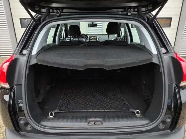 Peugeot 2008 1.2 PureTech Active 2015 Benzine 14