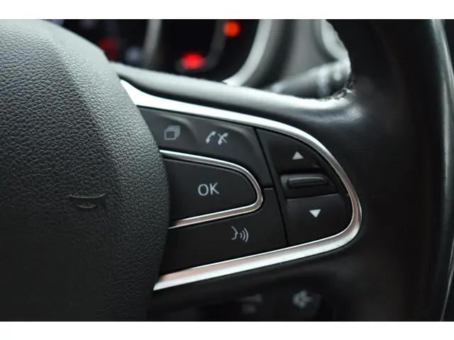 Renault Grand Scénic TCe 140 EDC Bose 2019 Benzine 22