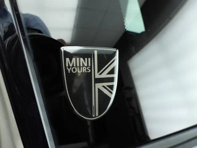 MINI 5-Deurs 1.5 Cooper 2021 Benzine 35