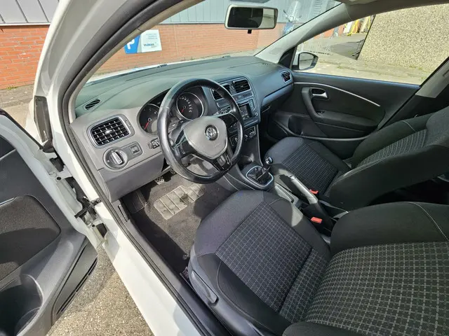 Volkswagen Polo 1.0 Cruise/Airco/5Deurs 2015 Benzine 5