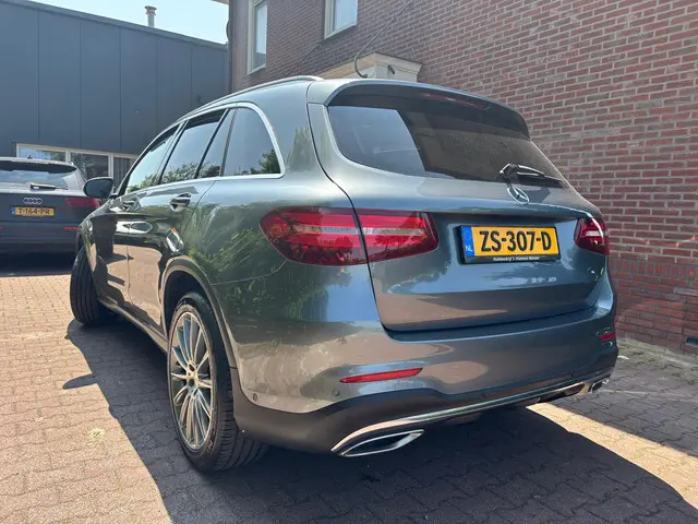 Mercedes-Benz GLC 2