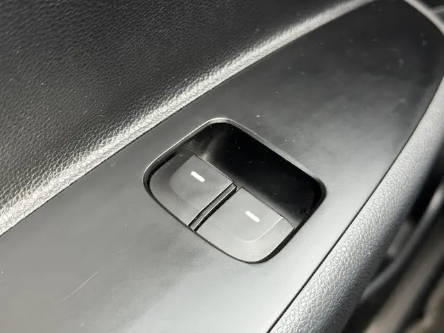 Hyundai i10 1.0i i-Motion 2017 Benzine 24