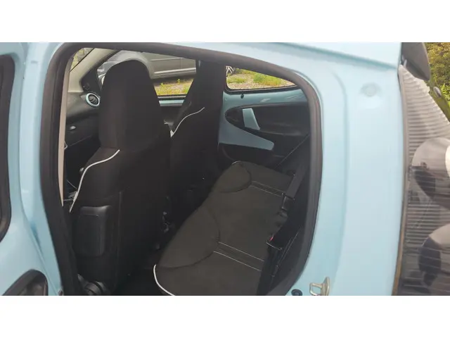 Citroën C1 1.0 Collection 2012 ! LED AIRCO 2012 Benzine 9