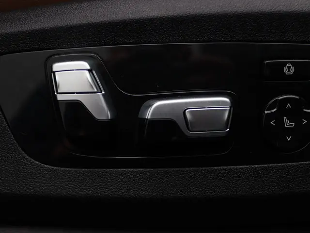 BMW X6 M Competition 2022 Benzine 35