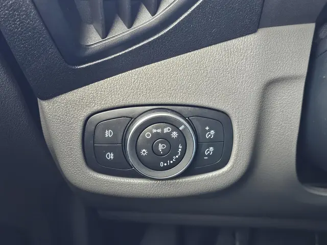 Ford Transit Connect 1.5 EcoBlue L2 Limited 2023 Diesel 14