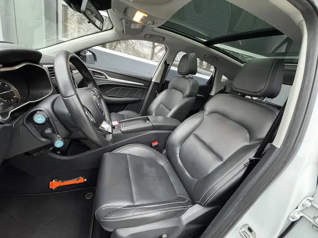 MG ZS EV MG Luxury 45 kWh 140pk 2020 Elektrisch 13