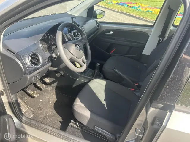 Volkswagen up! 1.0 BMT move up! 2019 Benzine 6