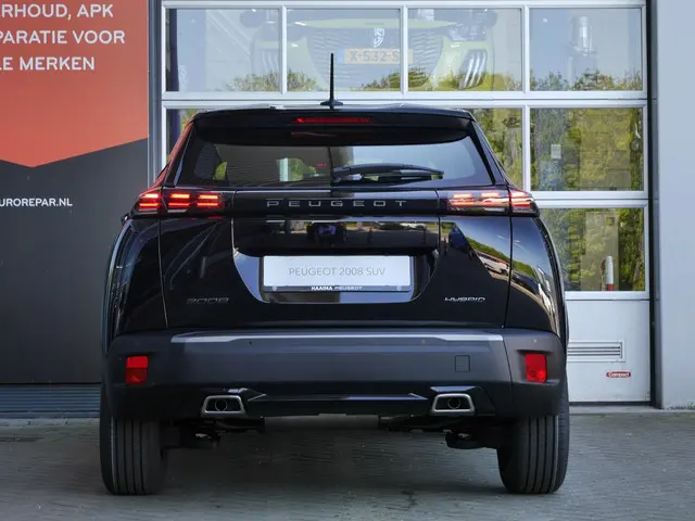 Peugeot 2008 1.2 Hybrid 145PK Style 2025 Hybride Benzine 4