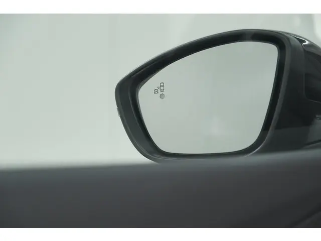 Peugeot 2008 PureTech 130 EAT8 GT 2024 Benzine 23