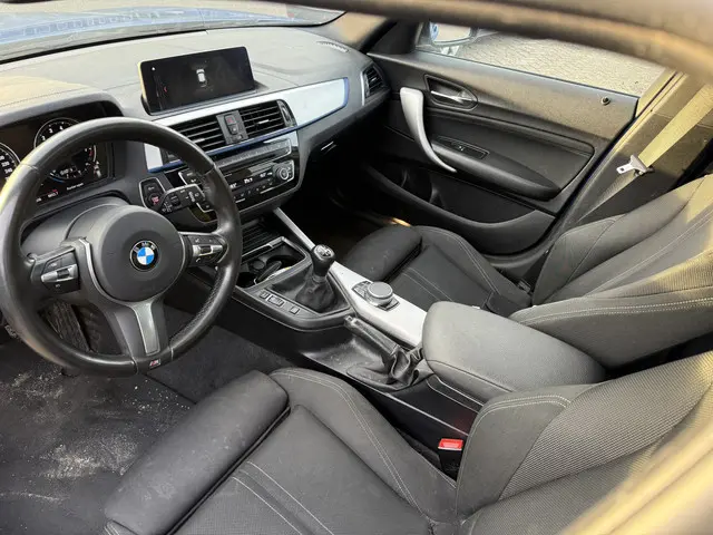 BMW 1 Serie 116i M Sport Edition 2019 Benzine 27