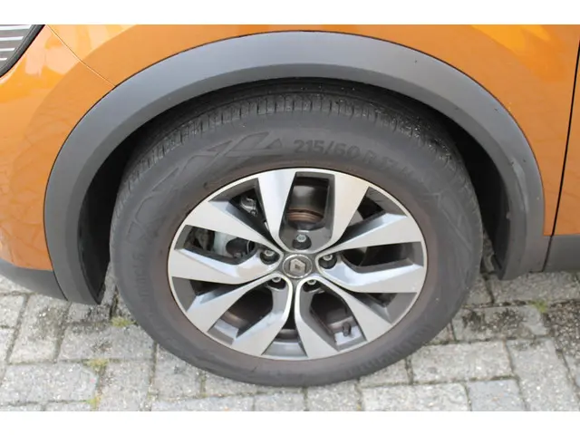 Renault Captur TCe 100 Intens 2020 Benzine 12