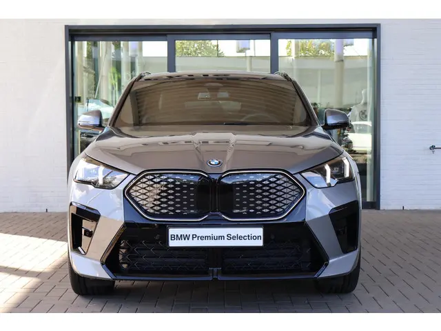 BMW iX2 eDrive20 67 kWh M Sport Edition 2025 Elektrisch 3