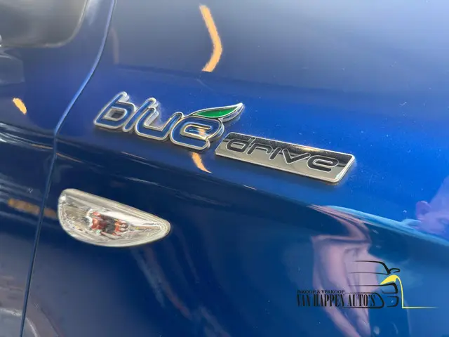 Hyundai i20 1.2i First Edition / APK 10-2026 2013 Benzine 6