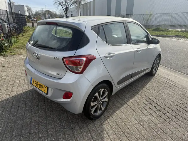 Hyundai i10 3