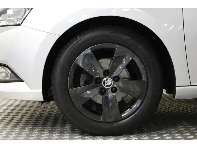 Škoda Fabia Combi 1.0 TSI Sport Business 2020 Benzine 10