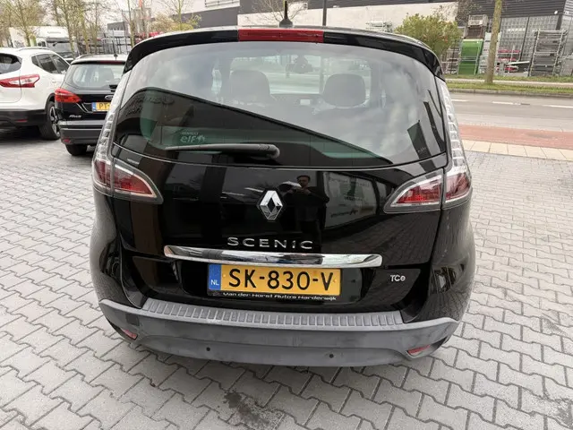 Renault Scénic 1.2 TCe Bose 2014 Benzine 9