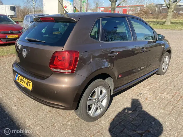 Volkswagen Polo 1.2 Easyline ----NIEUWE APK----- 2014 Benzine 6
