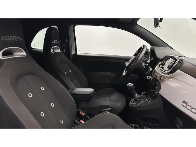 Fiat 500 1.4 T-Jet Abarth 595 2017 Benzine 4