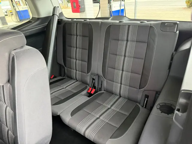 Volkswagen Touran 1.4 TSI Highline 7p. 2012 Benzine 15