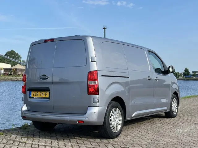 Citroën Jumpy bestel 2.0 BlueHDI 120 M Club 2021 Diesel 32