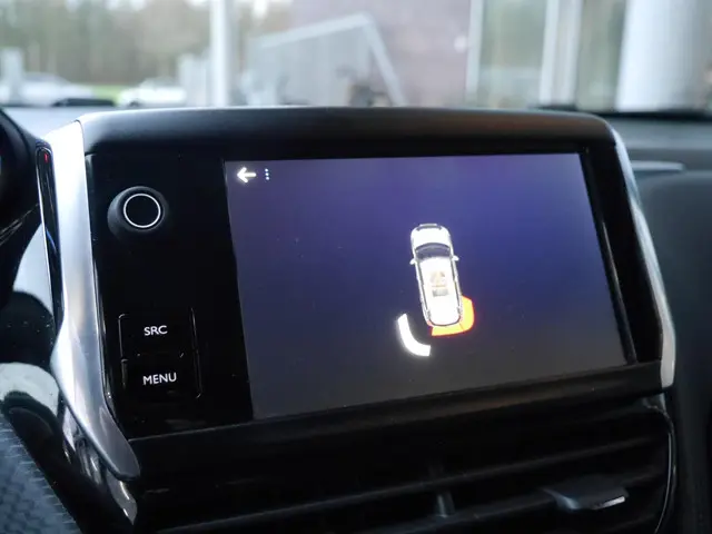 Peugeot 2008 1.2 PureTech Allure 2018 Benzine 28