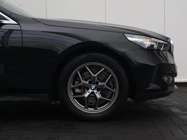 BMW 5 Serie 520i 2024 Benzine 7