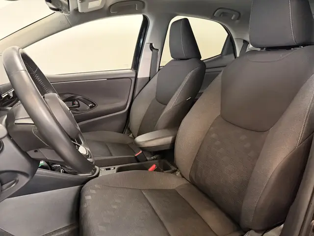 Toyota Yaris 1.5 Hybrid 115 Dynamic 2025 Hybride Benzine 3