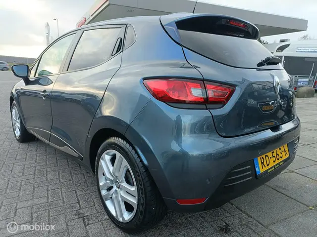 Renault Clio 0.9 TCe Zen Nav/CC/AC/PDC/NLAuto 2017 Benzine 7