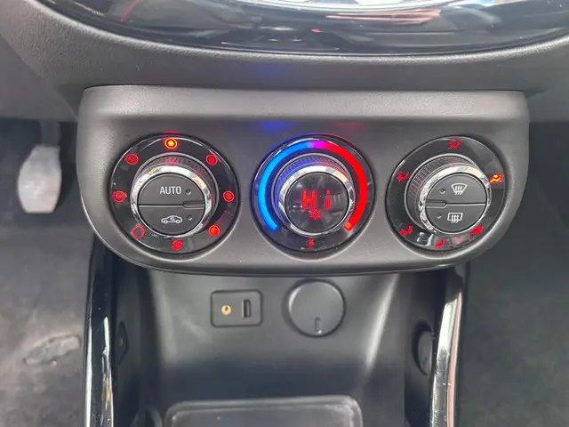 Opel ADAM 1.4 Glam 2014 Benzine 31