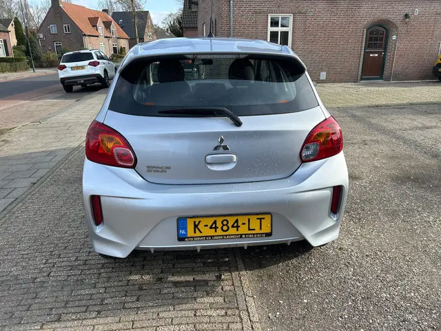 Mitsubishi Space Star 3