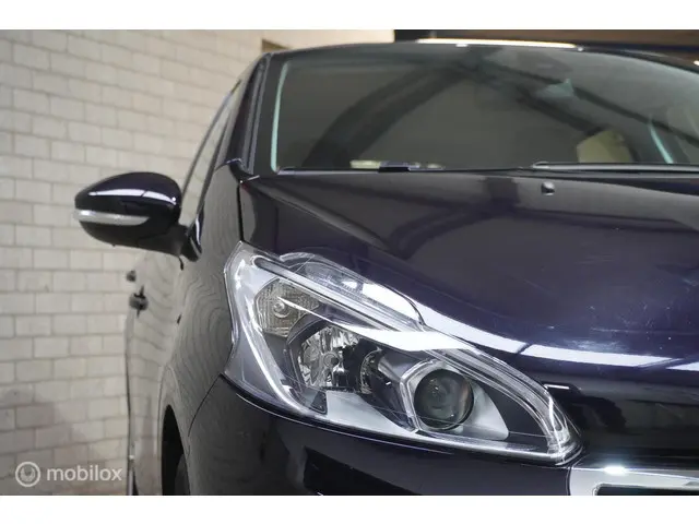 Peugeot 208 1.2 PureTech Signature 2018 Benzine 5