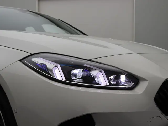 BMW 1 Serie 120 2025 Benzine 18