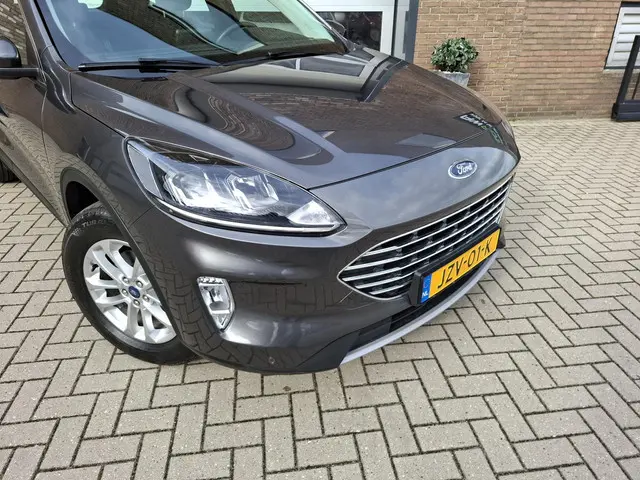 Ford Kuga 2.5 PHEV Titanium 2022 Hybride Benzine 8