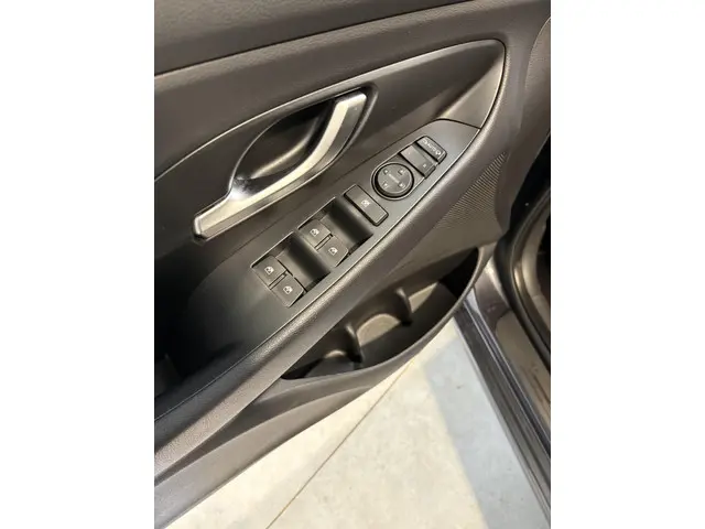 Hyundai i30 1.0 T-GDi MHEV Comfort Smart 2021 Benzine 28