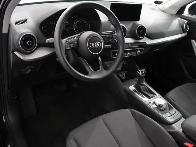 Audi Q2 35 TFSI 150pk S-Tronic Prestige 2021 Benzine 2