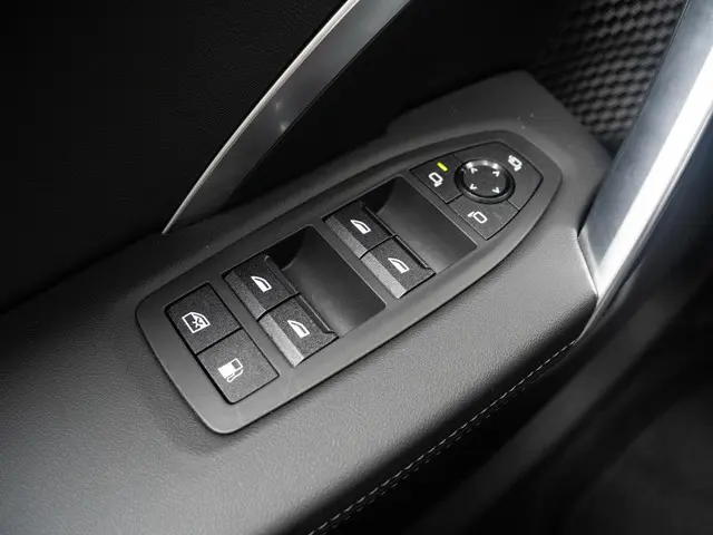 BMW X1 xDrive30e 2024 Hybride Benzine 31