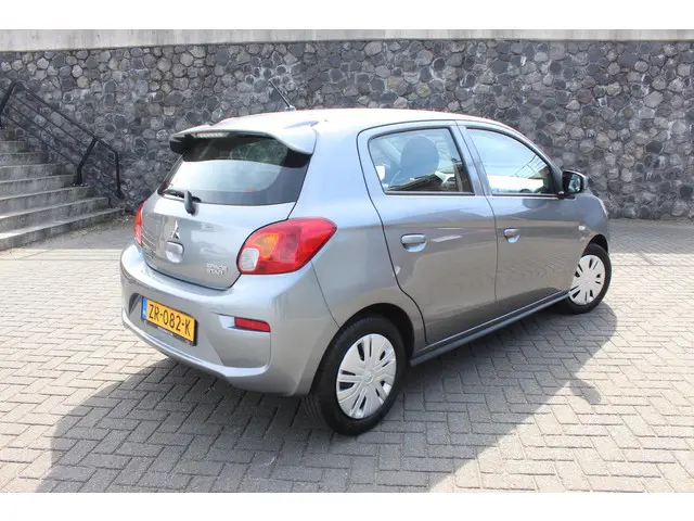 Mitsubishi Space Star 1.0 Cool+ 2019 Benzine 20