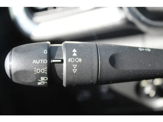 Citroën C3 1.2 PureTech Shine 2017 Benzine 11